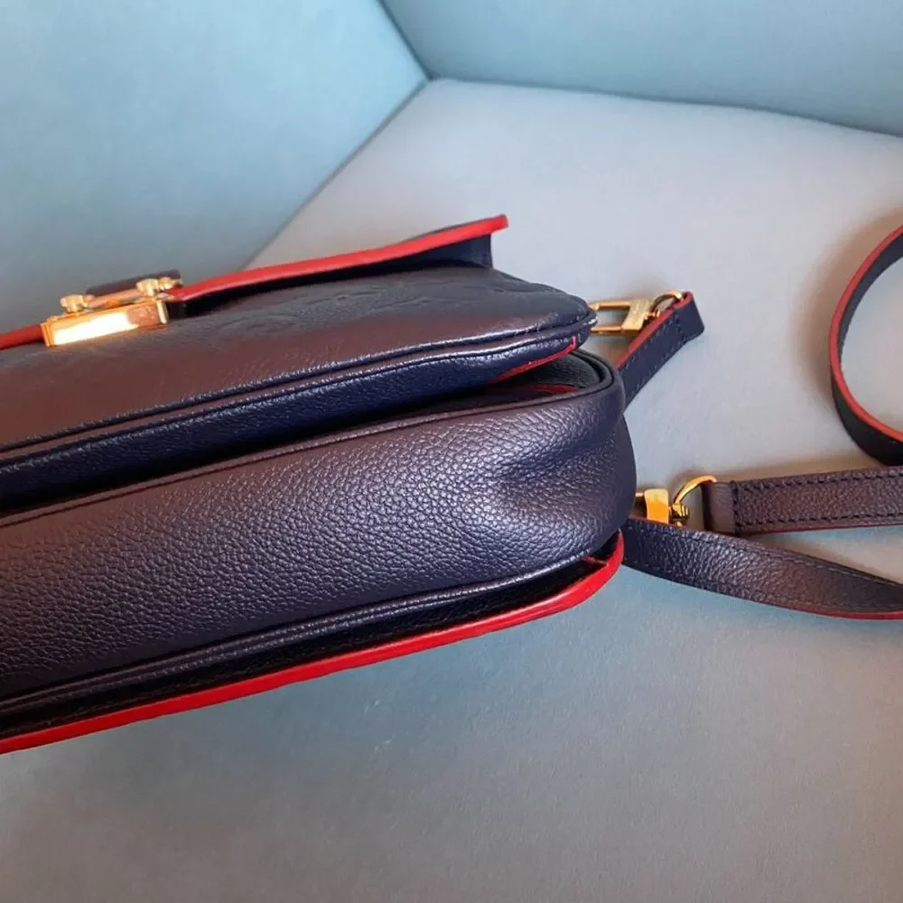 Louis Vuitton Women Pre-Loved Bag Very Good Condition